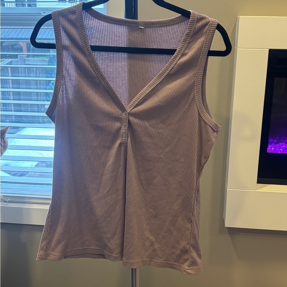 SHEIN Ribbed V-Neck Button Tank in Mauve